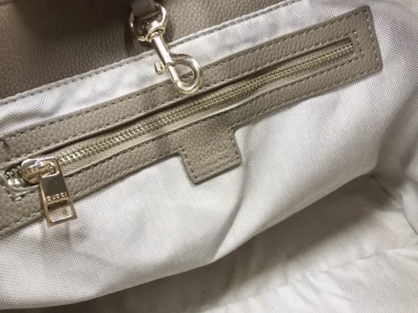 GUCCI SOHO HANDBAG - Image 8