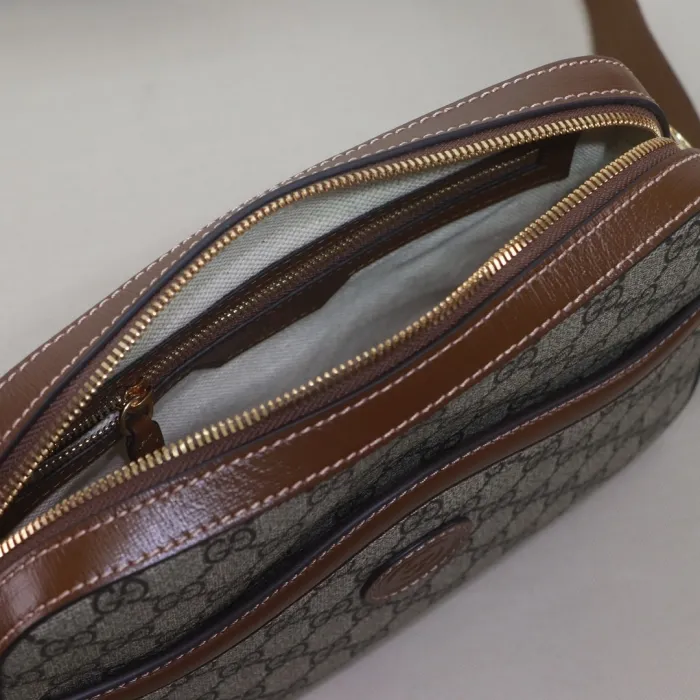 cc0a08d435bd5cf7 GUCCI MESSENGER BAG WITH INTERLOCKING G