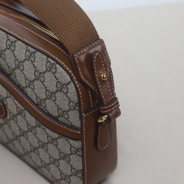 GUCCI MESSENGER BAG WITH INTERLOCKING G - Image 9
