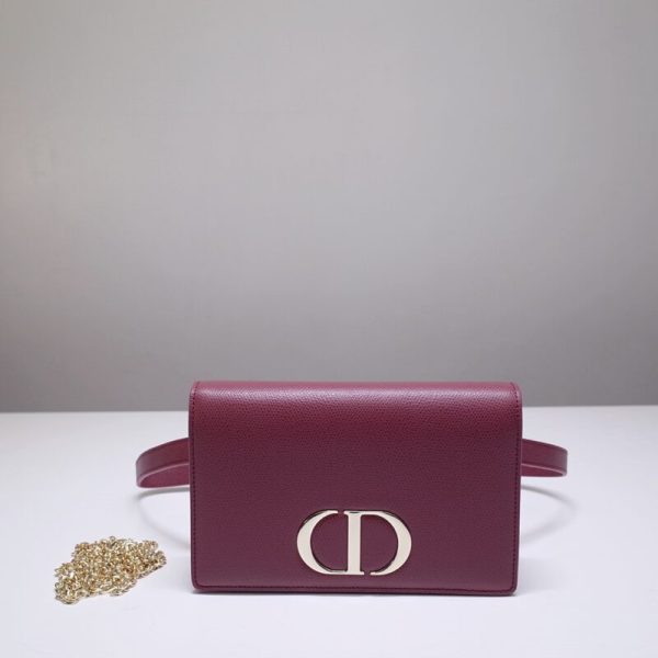 Replica Dior 30 Montaigne Pouch Red