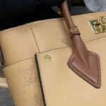 Replica Louis Vuitton On My Side Apricot