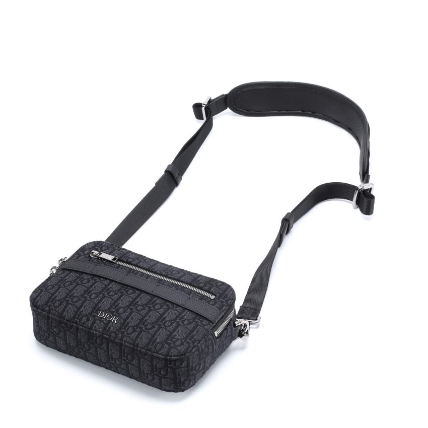 20220914_i1663143974_6935_0.jpg Dior Safari Bag Black Jacquard