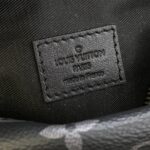 Replica Louis Vuitton Bumbag Discovery Black