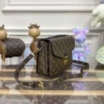 Replica Louis Vuitton Pochette Metis Shoulder Bag Brown