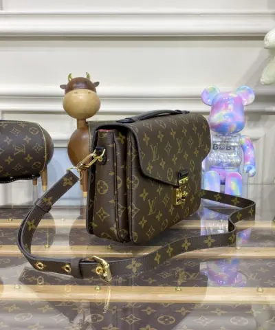 Fake Louis Vuitton Pochette Metis Shoulder Bag Brown - high-end replica designer purse