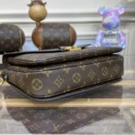 Replica Louis Vuitton Pochette Metis Shoulder Bag Brown