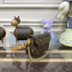 Replica Louis Vuitton Wallet On Chain Ivy Brown - top-grade luxury bag dupe