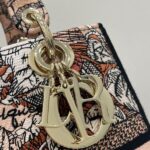 レプリカ レディディオール D – ライトフラワー