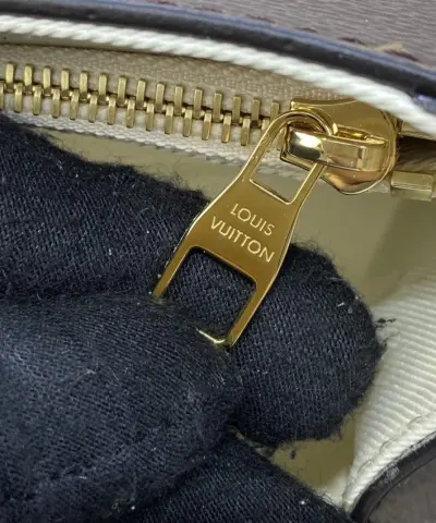 Fake Louis Vuitton Cluny Mini Brown - 1:1 premium replica handbag