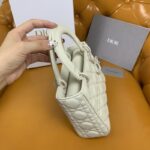 Lady Dior Mat Beyaz Abc - 1:1 Premium Replika El Çantası