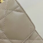 20230626_i1687769267_5354_0.jpg Replik Dior Miss Caro Beige