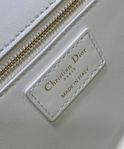 Fake Dior 30 Montaigne White - high-end replica designer purse