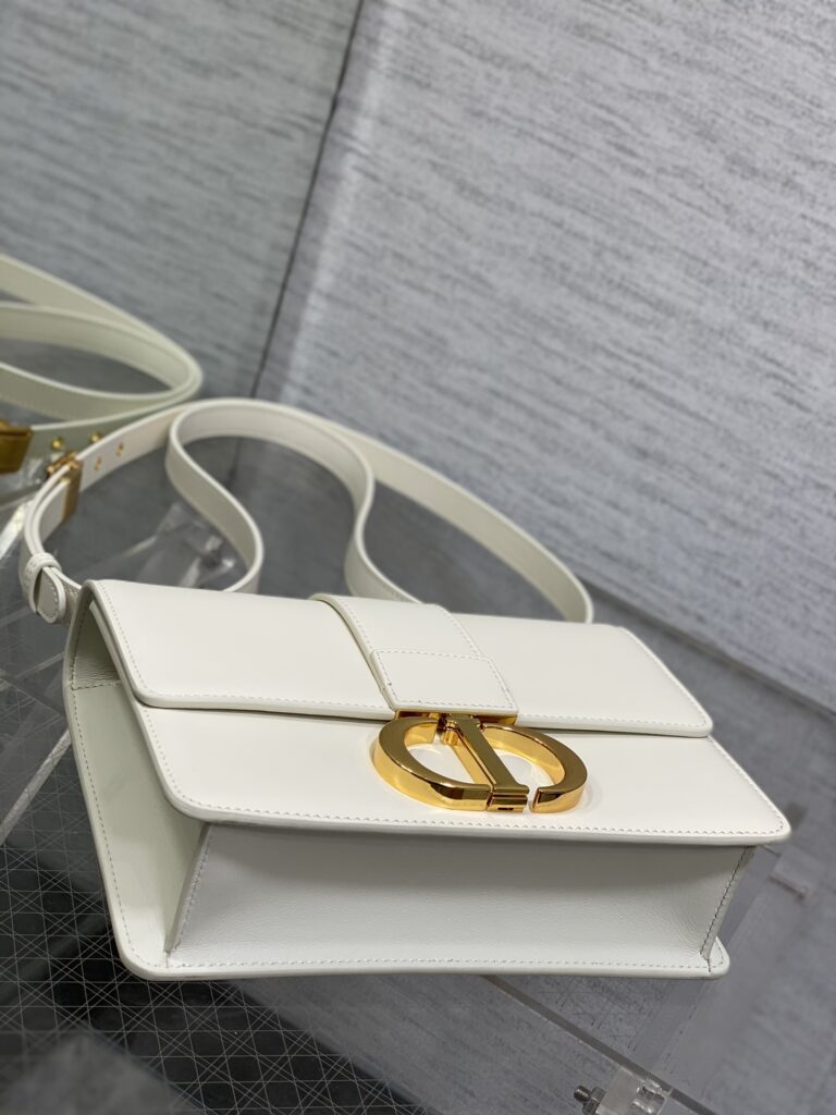 Dior 30 Montaigne  White - Image 4