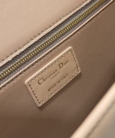 Replica Dior 30 Montaigne Apricot - high-quality designer bag dupe