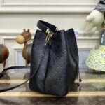 Replica Louis Vuitton Noe Bucket Black MM
