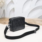 Replica Dior Zipped Pouch Diamond Black