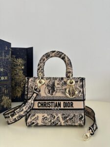 Fake Lady Dior D – Lite Beige Paris - affordable luxury replica bag