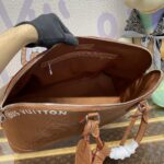 20230921_i1695294271_4147_8.jpg Replica Louis Vuitton Alma Travel GM Brown