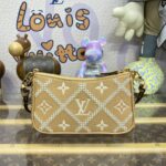 Replica Louis Vuitton Easy Pouch Apricot