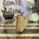 Replica Louis Vuitton Easy Pouch Apricot
