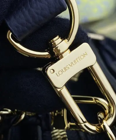 Replica LV Onthego East West Black - top-grade luxury bag dupe