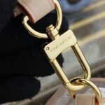 Replica Louis Vuitton Pochette Metis East West Pink - premium superclone handbag