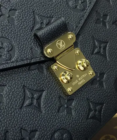 Fake Louis Vuitton Pochette Metis Black - ultra-realistic fake purse