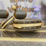 Replica Louis Vuitton Croissant Brown