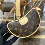 Replica Louis Vuitton Croissant Brown - high-quality designer bag dupe