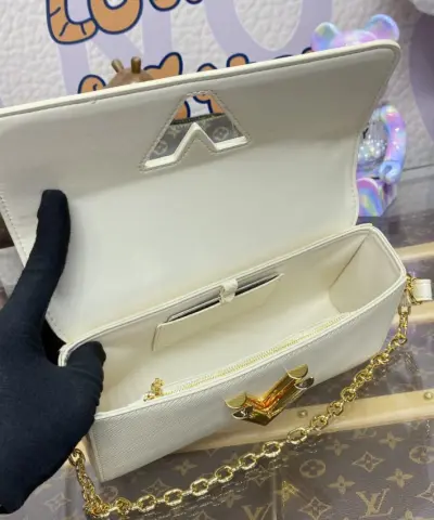 Replica Louis Vuitton Twist West Pochette White - ultra-realistic fake purse