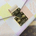 Replica Louis Vuitton Pochette Metis East West Pink Grid - premium superclone handbag