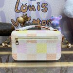 Replica Louis Vuitton Pochette Metis East West Pink Grid - premium superclone handbag