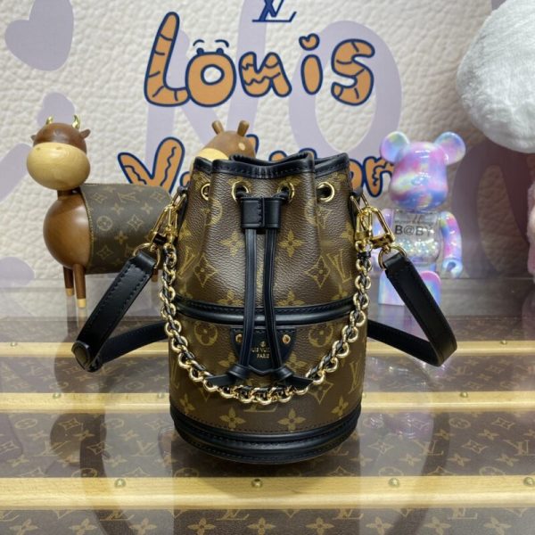 Replica Louis Vuitton Canoé Bucket Bag