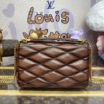 20240331_i1711888185_7337_1.jpg Replica Louis Vuitton Go – 14 Marrone