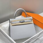 Replica Hermès Kelly Seagull Blue - korkealaatuinen designer-laukun jäljitelmä