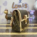 Replica Louis Vuitton Dauphine GM