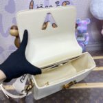 Replica Louis Vuitton Twist White