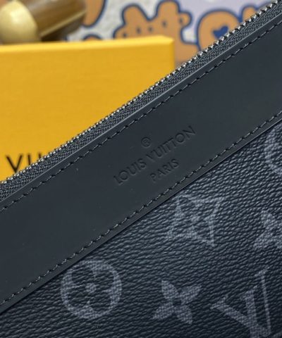 Fake Louis Vuitton Discovery Pochette - high-end replica designer purse