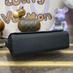 Replica Louis Vuitton Takeoff Messenger Black