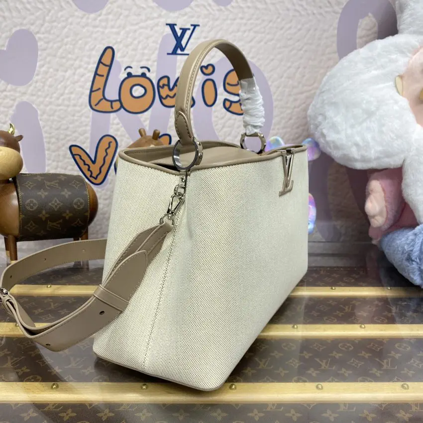 img_1698de7a_20240726_i1721999457_29_0.jpg Replica Loius Vuitton Capucines Beige Silk
