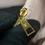 Replica Louis Vuitton Twist Golden