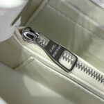 Replica Loius Vuitton Capucines East West White