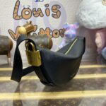 Replica Louis Vuitton Bumbag Low Key Black