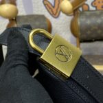 Replica Louis Vuitton Bumbag Low Key Black