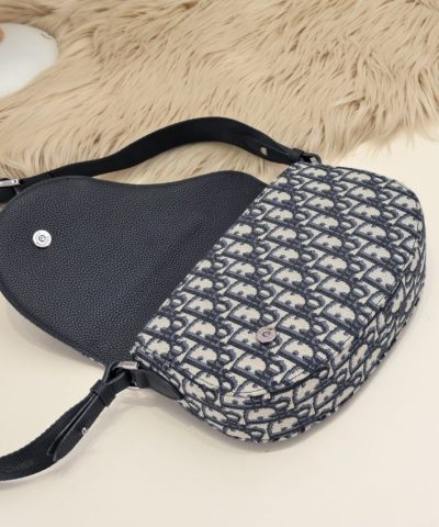 Replica Dior Saddle Messenger White Classic - high-quality designer bag dupe