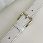 Réplique du sac Lady Dior Medium blanc - imitation de haute qualité d'un sac de créateur