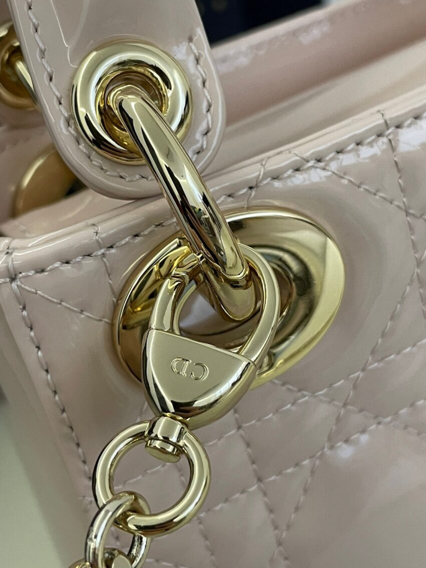 img_d39c4a05_20241019_i1729307570_9166_4.jpg Lady Dior Mini Pink Patent