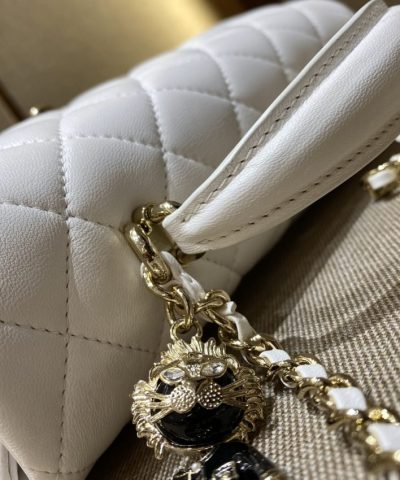 CHANEL CF 20 cm Lion White - 1:1 premium replica handbag