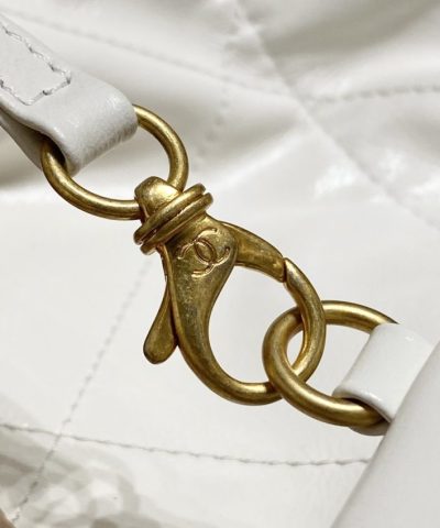 CHANEL 22 Small Handbag White - top-grade luxury bag dupe