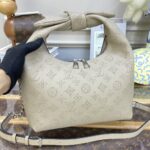 Replica Louis Vuitton Why Knot Beige